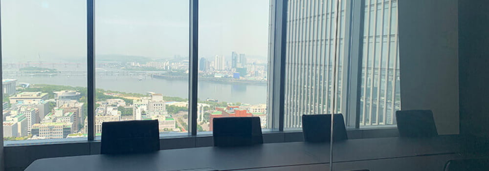 Panoramic view of Seoul city from an office building
